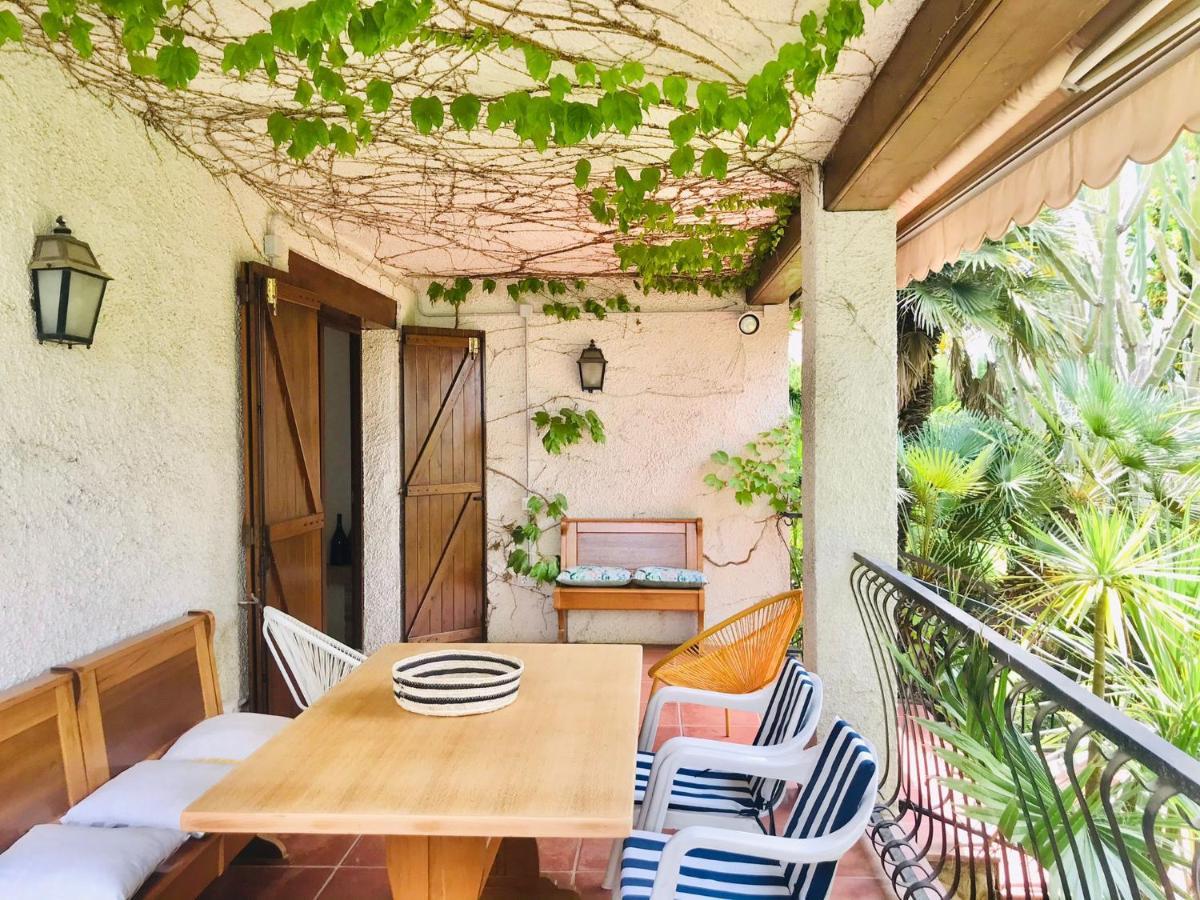 Casa Mediterranea Con Gran Jardin Y Piscina A 500 M De La Playa Roda de Bará Buitenkant foto