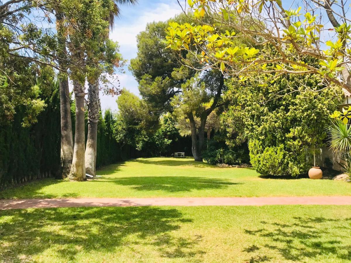 Casa Mediterranea Con Gran Jardin Y Piscina A 500 M De La Playa Roda de Bará Buitenkant foto