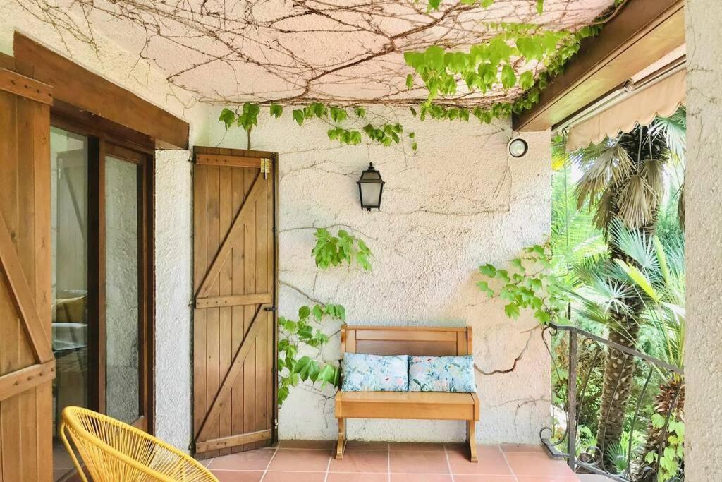 Casa Mediterranea Con Gran Jardin Y Piscina A 500 M De La Playa Roda de Bará Buitenkant foto