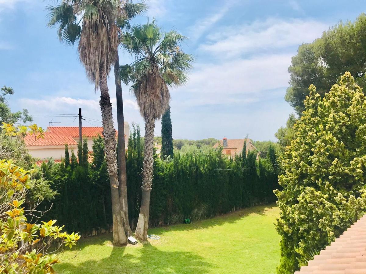 Casa Mediterranea Con Gran Jardin Y Piscina A 500 M De La Playa Roda de Bará Buitenkant foto