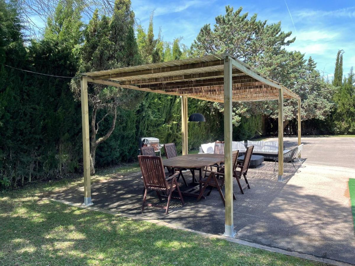Casa Mediterranea Con Gran Jardin Y Piscina A 500 M De La Playa Roda de Bará Buitenkant foto