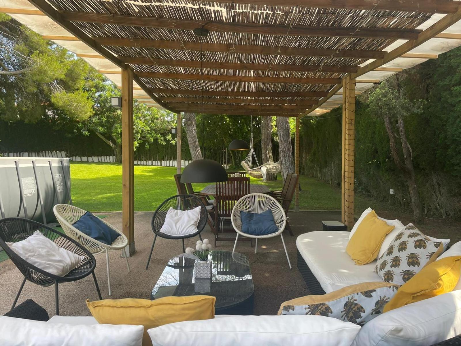 Casa Mediterranea Con Gran Jardin Y Piscina A 500 M De La Playa Roda de Bará Buitenkant foto